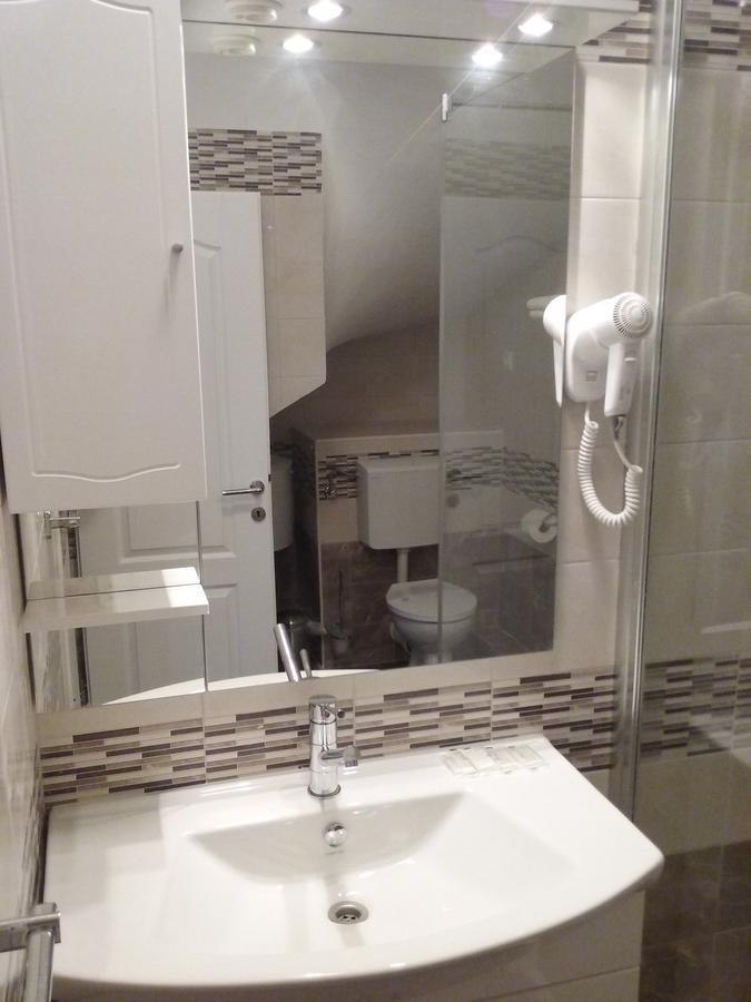Room Ghetto Đảo Korčula Ngoại thất bức ảnh